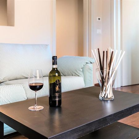 Hostly - La Pera Suite Apartment - 2 Bedrooms, Full Center Pisa Eksteriør billede