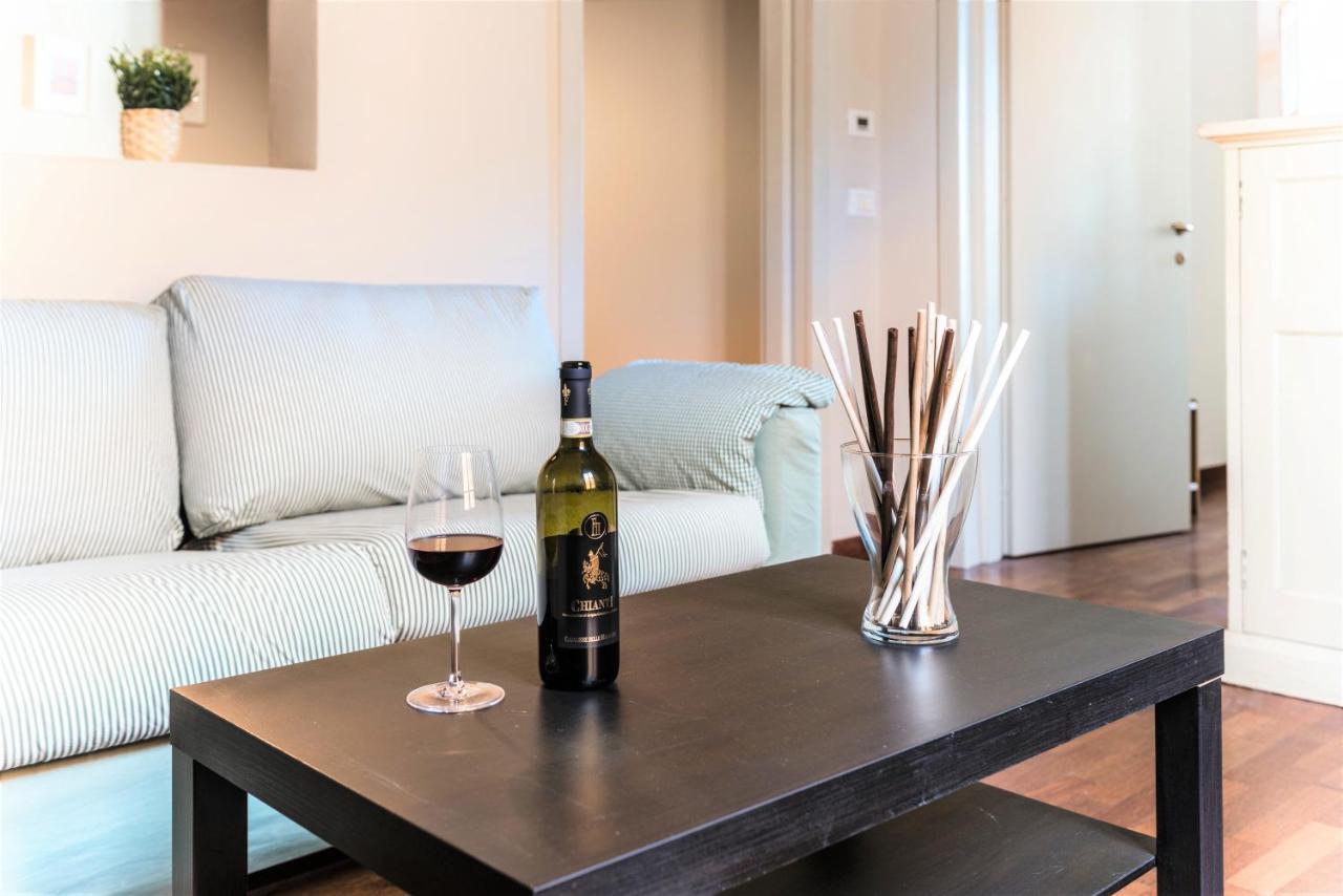 Hostly - La Pera Suite Apartment - 2 Bedrooms, Full Center Pisa Eksteriør billede